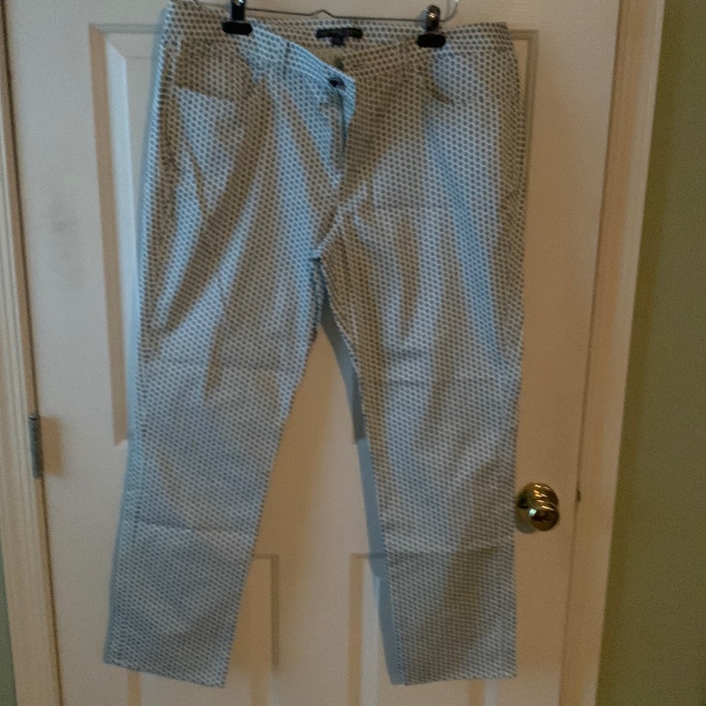 New with tags Brooks Brothers patterned cropped pants